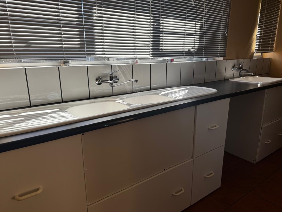 3 Bedroom Property for Sale in Wavecrest Eastern Cape